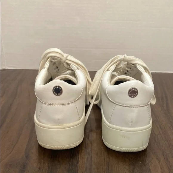 Steve Madden Bertie White Sneakers Classic Low-Top Design Platform - Picture 5 of 14